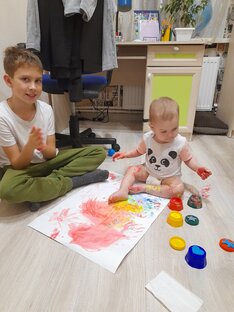 Я с братиком