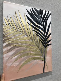 Картины с золотой поталью