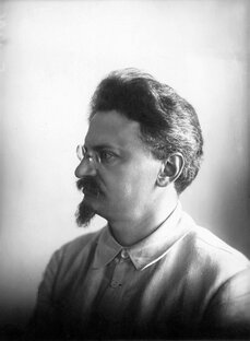 Лев Троцкий