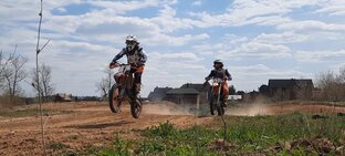 Я учусь мотокроссу