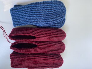 Тапочки крючком рельефным узором