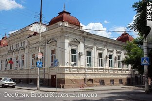 Магазины мебели, инструметов и стройматериалов. 