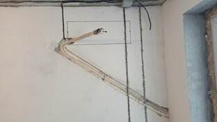 Установка кондиционера в два этапа 