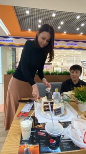 Торт на 8 летие фабрики S parfum!