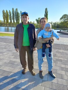 в гостях у родственников...