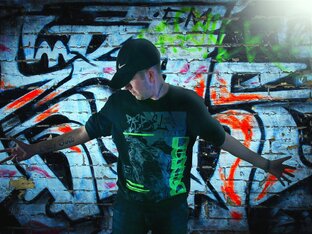 Only Gold : Биография