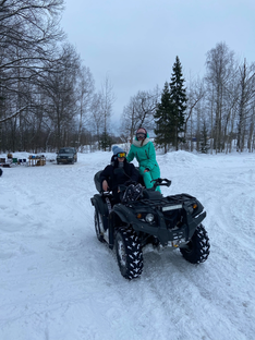 Гости дорогие)