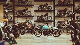 "Осторожно, мотоцикл!"