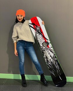 Роспись сноубордов