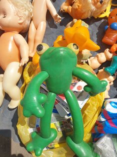 Игрушки с блошиного рынка