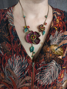 Бижутерия из секонд-хенда "Arts & Crafts"