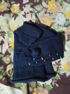 Синий свитер