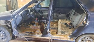 Ваз 2112 спасение, из утиля в новую жизнь. Сварка, замена полов и порогов. 