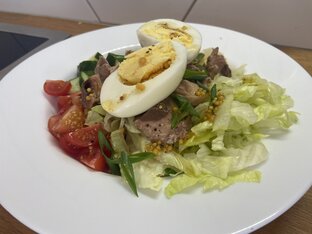 Закуски и салаты