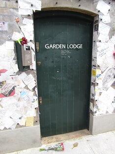 Гарден Лодж - дом в саду