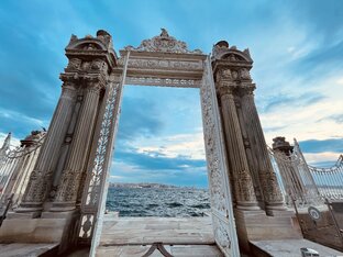 Золотая книга 2: Лиззи и тайны мироздания