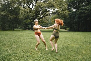 И создал Бог женщину...