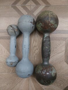 Тренировка с гантелями 