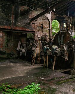 Заброшенные заводы и фабрики