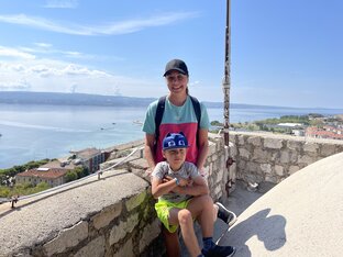 Болтаю с местыми о жизни в разных странах