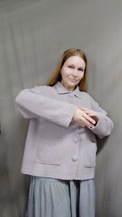 БОЛЬШОЙ ЖАКЕТ со смещённой линией плеча.