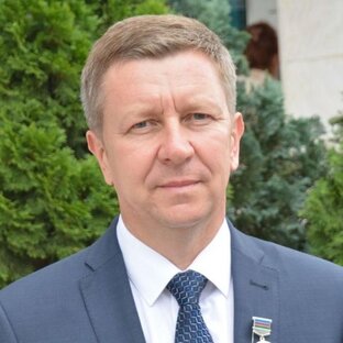 Статистика Дзен Сергей Лесь | Глава Крымского района
