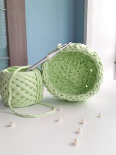 Вязанные корзинки