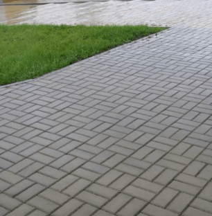 Недорогая брусчатка своими руками