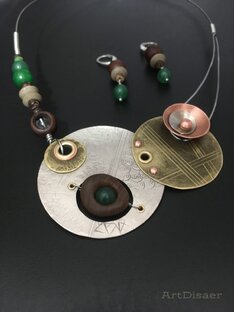 "Простые линии - Обережные круги" серия украшений на шею