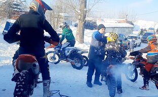 Девочкам и женщинам