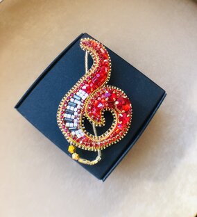 Броши из бисера 