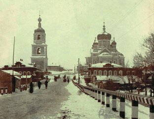 По старым улицам Петровска.