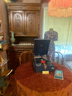 Резьба буфет 