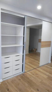 Шкафы и гардеробы