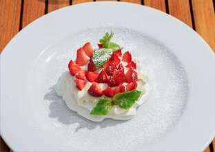 Подборка десертов от Гриль кафе Огонек