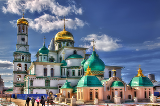 Монастыри и храмы
