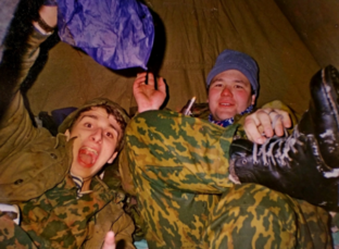 Весёлые девяностые и их обитатели