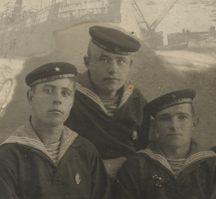 От потомков