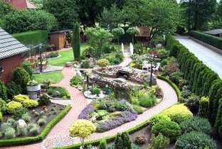 РАЙСКИЙ САД И ДОМ МЕЧТЫ