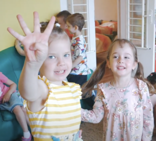 ОДИН ДЕНЬ В ШКОЛЕ/САДУ