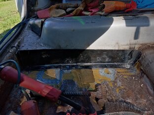 ЗАКАНЧИВАЮ РЕМОНТ ЗАДНЕЙ ПЕРЕГОРОДКИ С ПОЛОМ ВАЗ 2110