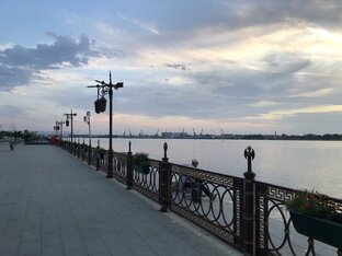 Вниз по Волге