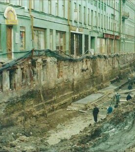 Культурный слой и допотопные постройки