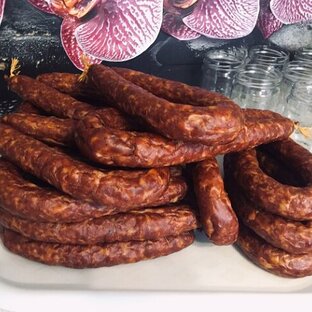 Домашняя мясная и молочная продукция.