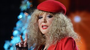 Примадонна или Пугачиха?