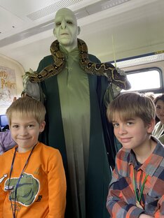 Научные программы, концерты, иммерсивные шоу, игровые