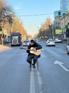 Поем на Красноармейской . Ростов на Дону