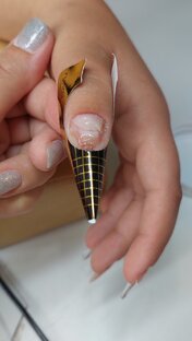 Маникюр в работе 