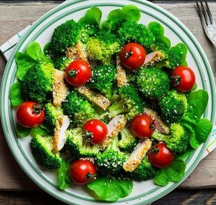 Логотип канала Просто и Вкусно