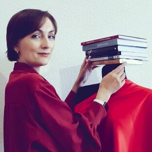 Логотип канала Книжная Юла